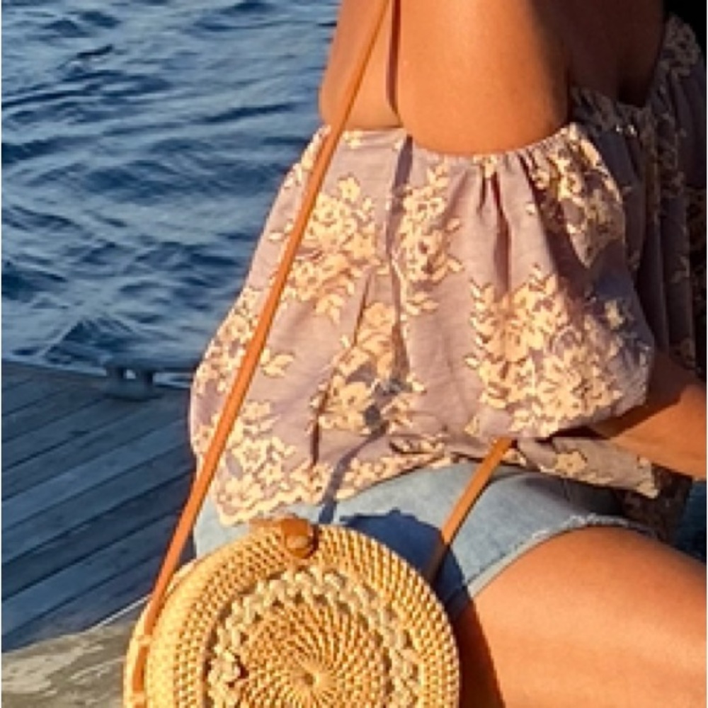 Cute little top - Picture 4 of 4